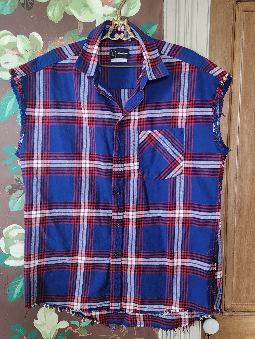 Men's Blue Plaid Sleeveless Button-Up Shirt